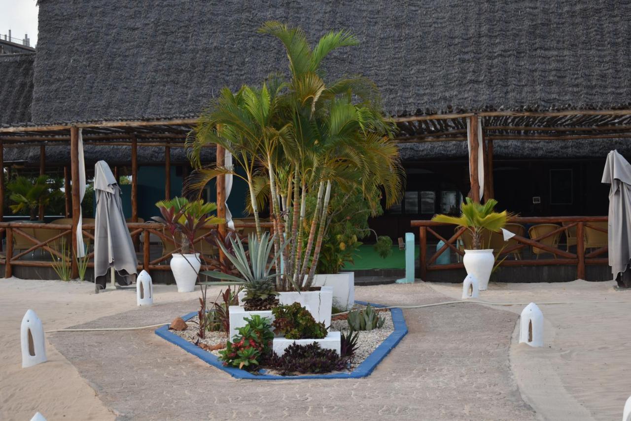 Hotel Kendwa Beach Resort 4*